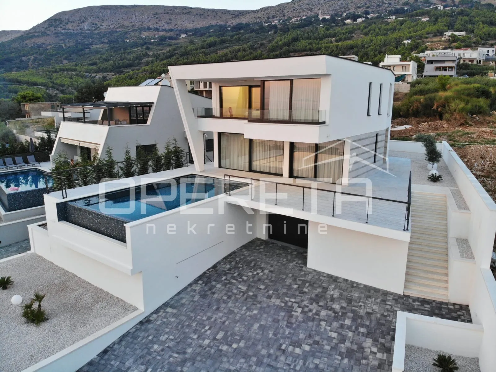 Podstrana, okolica Splita, Ekskluzivna privatna  4BDR villa s pogledom na more o - cover
