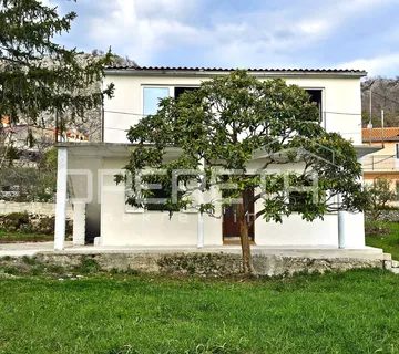 Kuća s potencijalom, Katuni, Šestanovac - cover