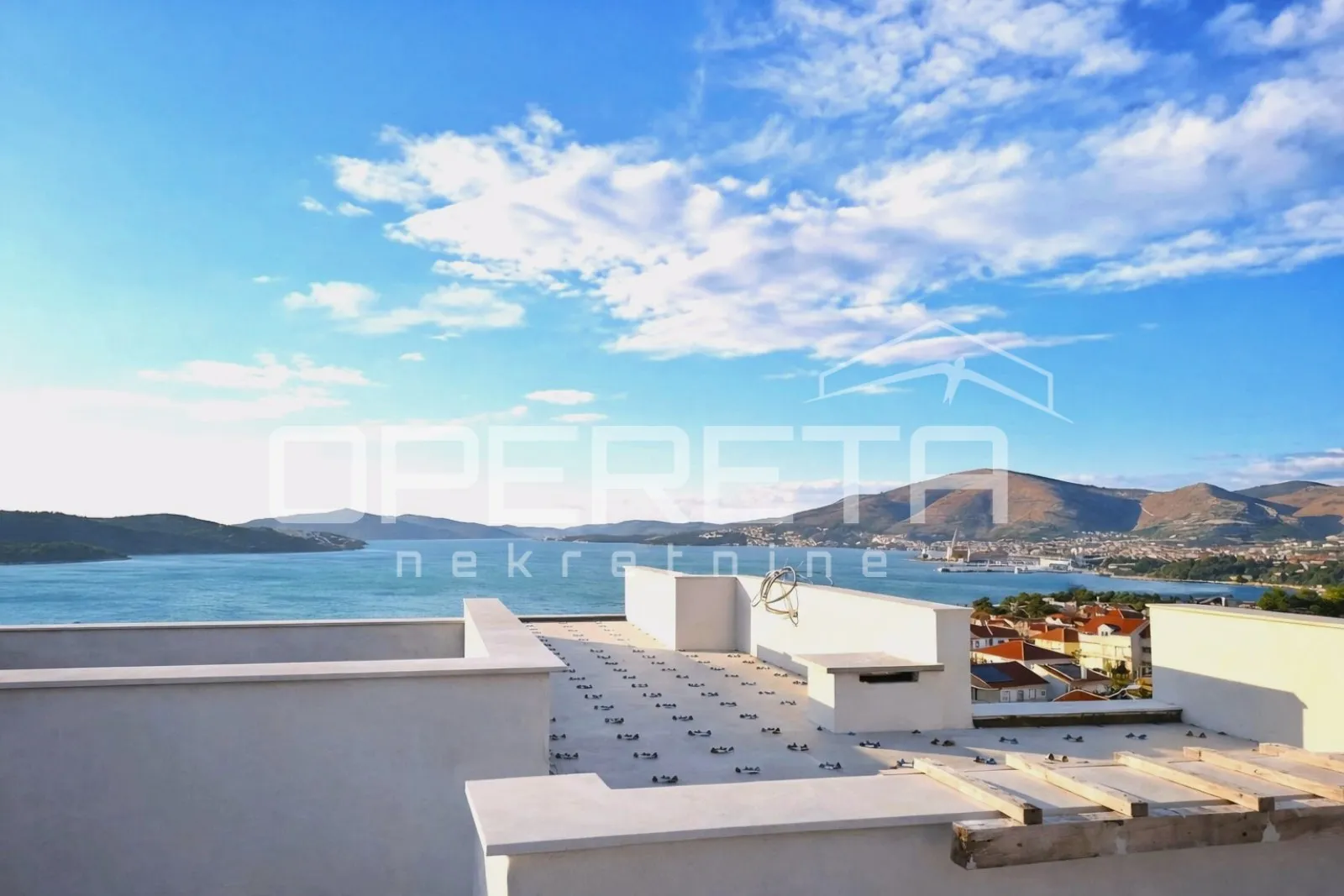 Penthouse - s panoramskim pogledom na more – Okrug Gornji/Čiovo - cover