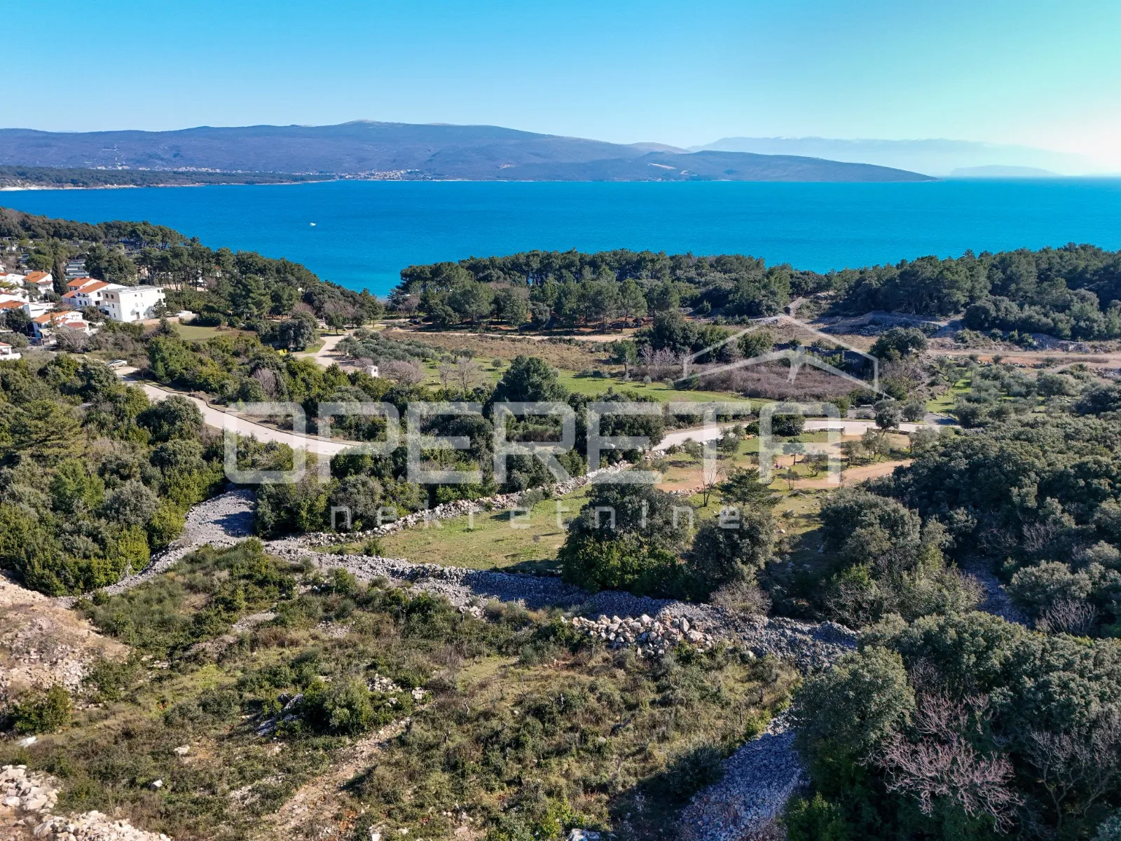 Građevinsko zemljište u sportsko-rekreacijskoj zoni – Krk, 1.620 m² - cover