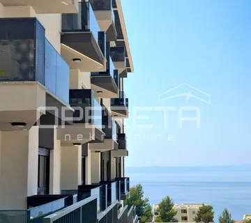 Makarska: Nova dimenzija luksuza s pogledom na more - cover