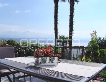 Opatija - stan na izuzetnoj lokaciji, 200 metara od mora - cover