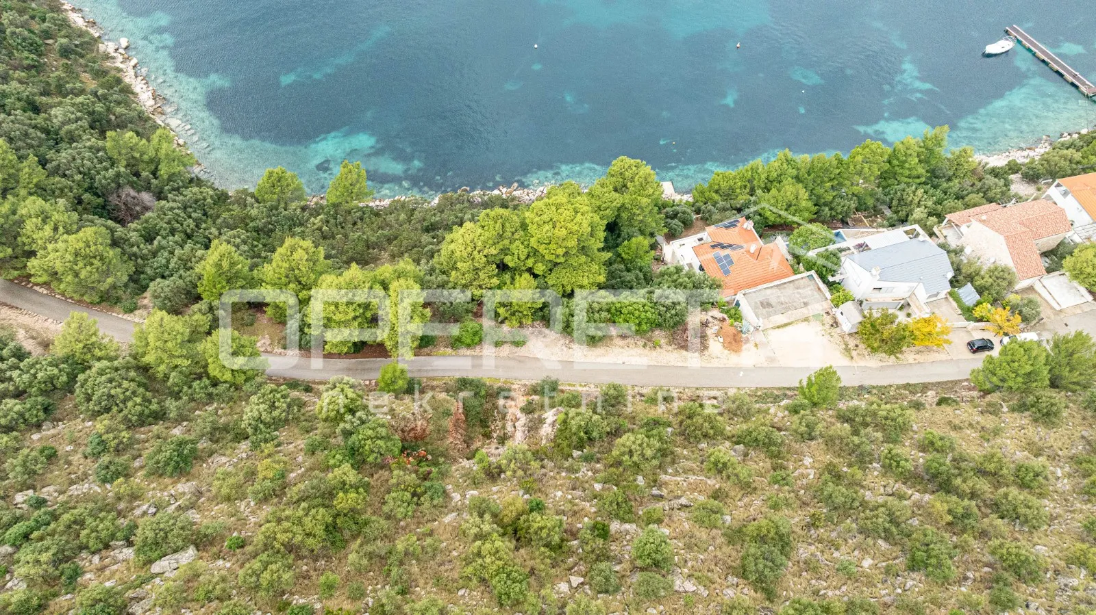 Ekskluzivno zemljište 507 m2 u drugom redu od mora – Lastovo - cover