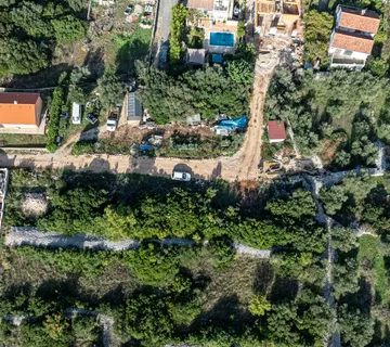 Idealno zemljište, 501m2, u mirnom djelu Korčule - cover