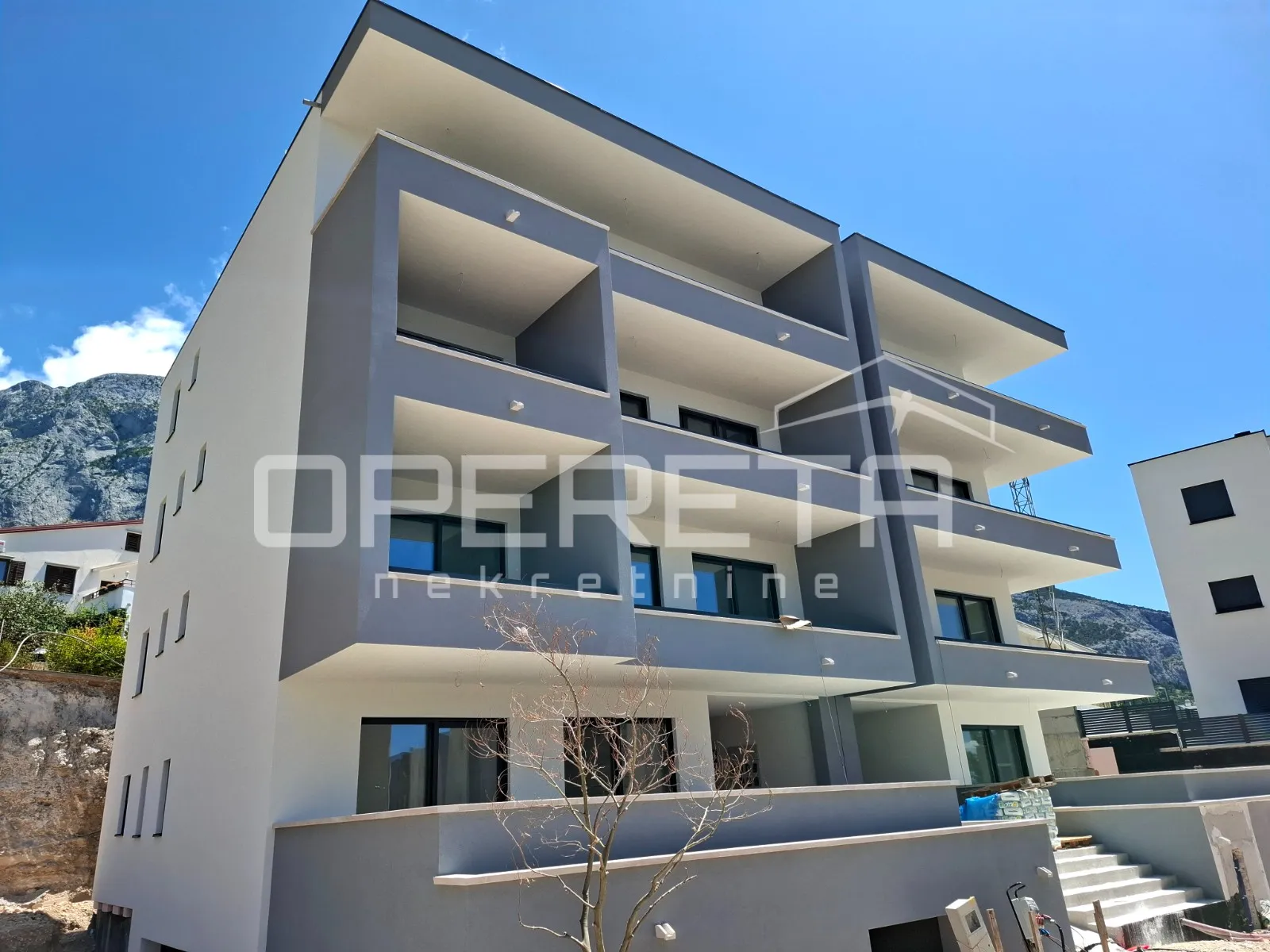 Makarska - stanovi u novogradnji – useljivo u Q4 - cover