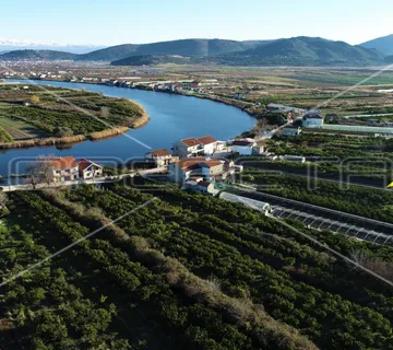 RIJETKA PRILIKA – PROSTRANO ZEMLJIŠTE U METKOVIĆU - 3.072 m²