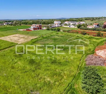 Istra, Kaštelir, zemljište s građevinskom dozvolom - cover
