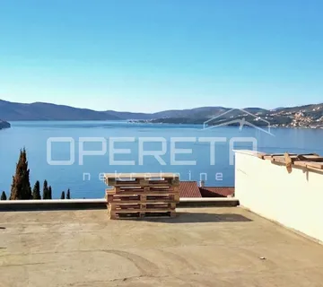 Penthouse - s panoramskim pogledom na more – Okrug Gornji/Čiovo - Trogir