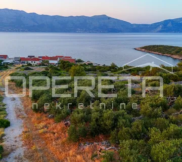 Povlja, Brač - ekskluzivna parcela s pogledom na more - cover
