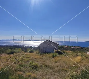 Kuća 125 m2 i parcela 1.137 m2 sa otvorenim pogledom na more,Stanković - cover