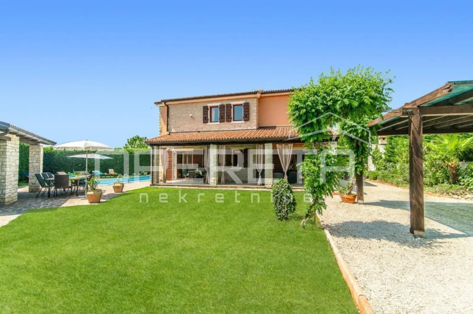 Istra, Svetvinčenat, dugoročni najam vile sa bazenom, 4 spavaće sobe - cover