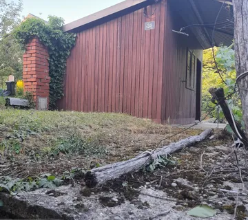 Prodajemo Vikendicu U Čučerju - Savršeno Mjesto Za Odmor U Prirodi, Nadomak Zagr - Zagreb