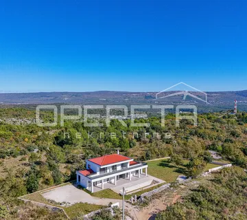 Luksuzna vila s zadivljujućim pogledom na more uronjena u prirodu. - cover