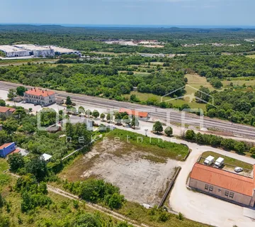 ISTRA, KANFANAR - Građevinsko zemljište za izgradnju kuće