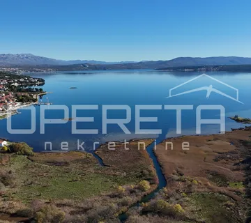 Samostojeća kuća u prvom redu do mora, Posedarje - cover
