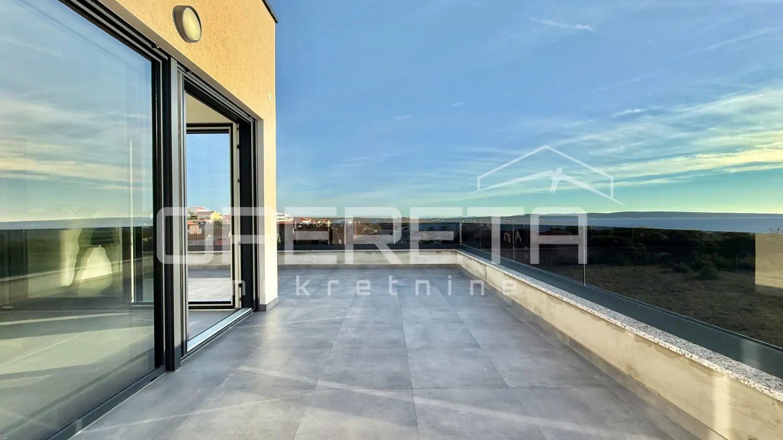 2S apartman na drugom katu – Povljana - cover