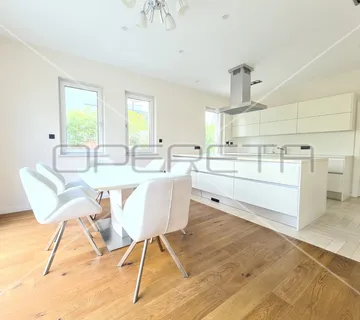 Najam, Kuća, Blato, Jurja Njavre, Dvojni objekt, 323m2