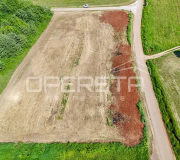 Istra- Vikend zemljište u blizini Brtonigle - Brtonigla