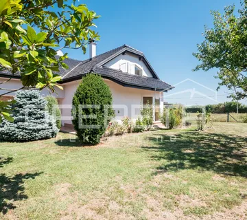 Prodaja, Kuća, Sesvete, Soblinec, Samostojeća, 318m2 - Sesvete, Zagreb