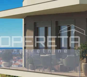 Istra, Poreč-trosoban stan s liftom i pogledom na more