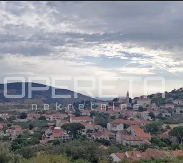 Nerežića, zanimljivo zemljište na prodaju - Nerežišća