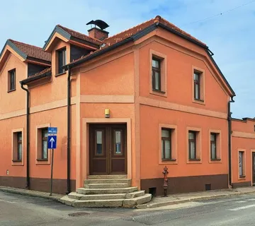 Prodaja, Kuća, Centar, Ulica Franje Tuđmana, Samostojeća, 430m2 - Gospić