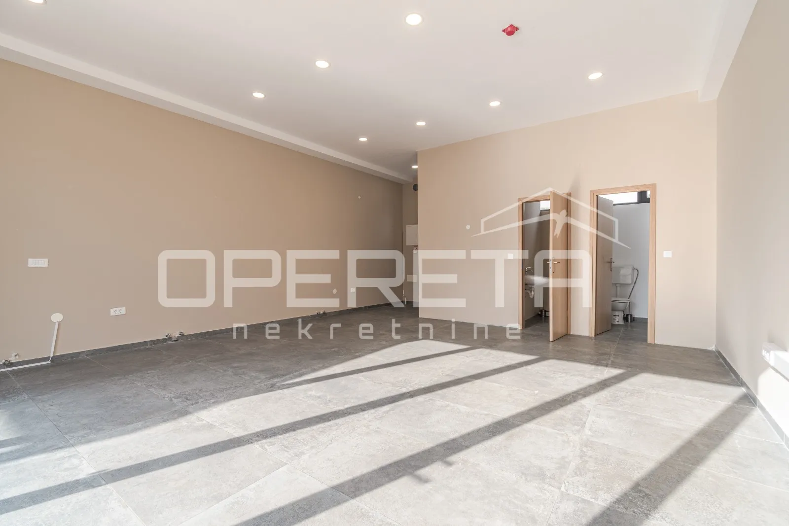 Najam, Poslovna zgrada, Poreč, Poreč, 28m2 - cover