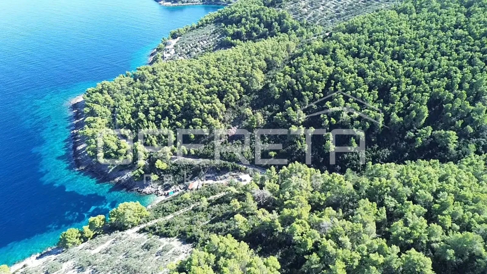 Poljoprivredno zemljiste s kućicom, nedaleko od mora, Vela Luka - cover