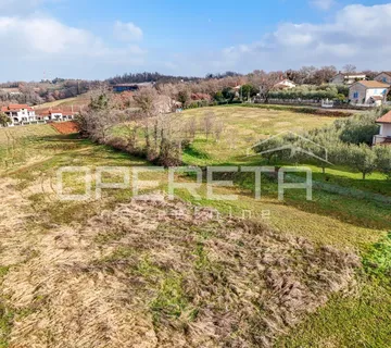 Istra, Vižinada- Građevinsko zemljište s lijepim pogledom - cover