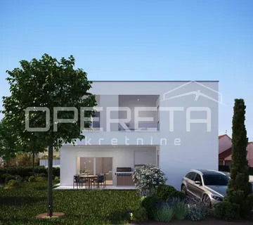 Poreč okolica – moderna kuća u roh-bau fazi, mirna lokacija