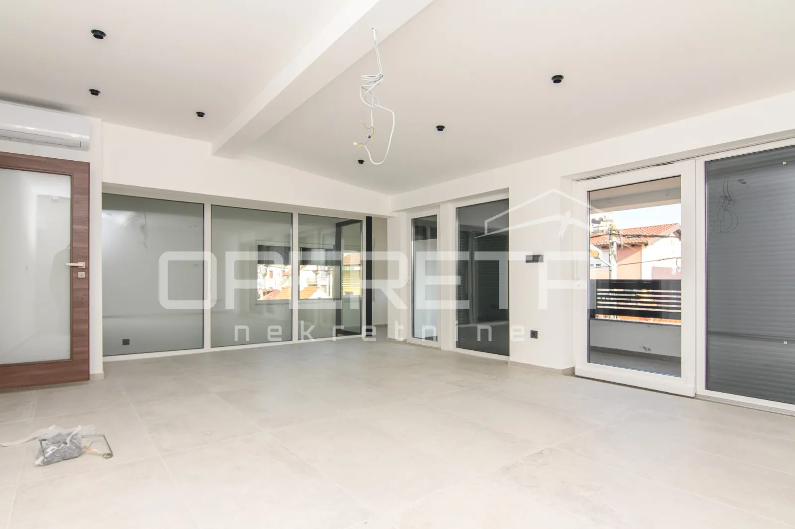 Prodaja, Stan, Srednjaci, Drniška, 4s, 80m2 - cover