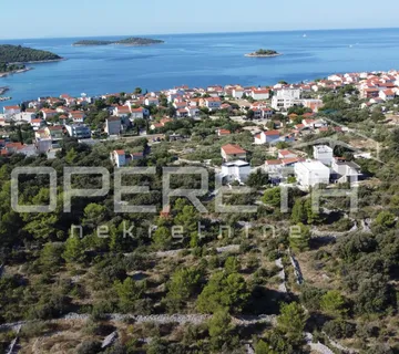Građevinsko zemljište u Rogoznici – 1586 m², samo 250 m od mora - cover