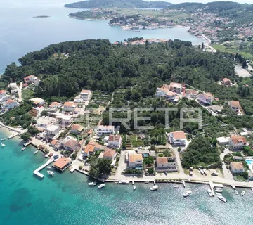 Građevinsko zemljište od 952 m2 nedaleko od mora, Lumbarda, Korčula - cover