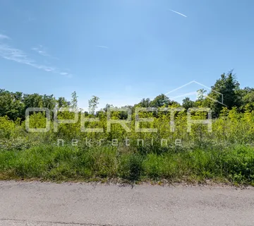 Istra, – Građevinsko zemljište Lovreč te 832 m² s pogledom na more - Sveti Lovreč