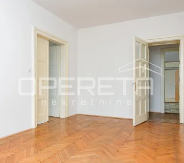 NAJAM, STAN S BALKONOM, STROGI CENTAR, MAŽURANIĆEV TRG, 90M2 - cover