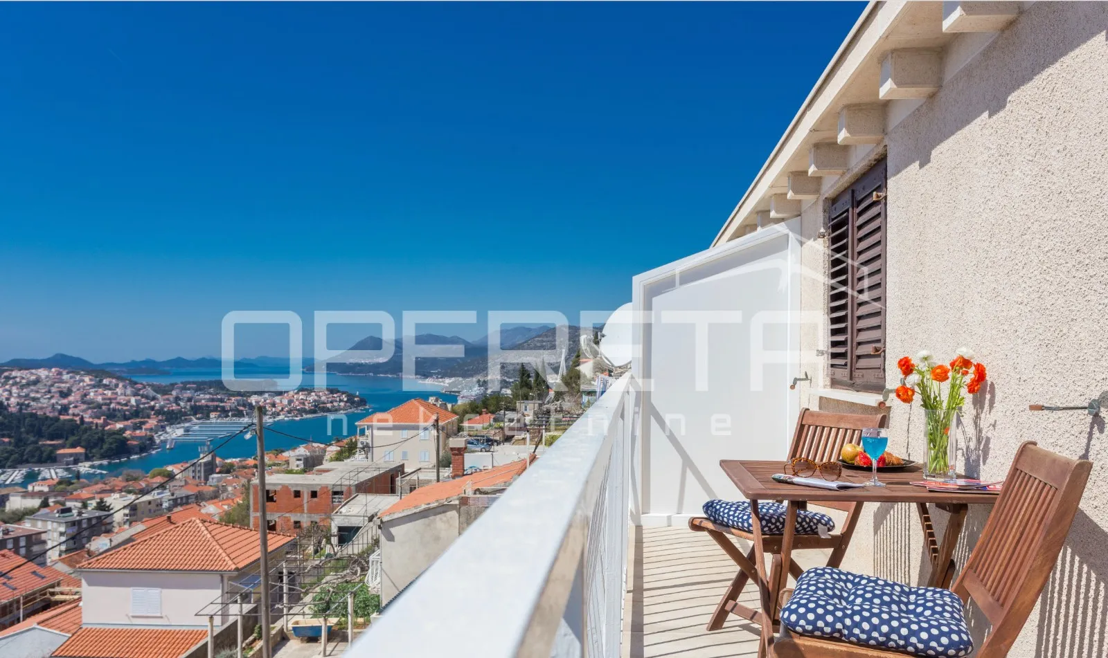 Dva odvojena stana s vrtom, pogledom na more i parkinzima, Dubrovnik - cover