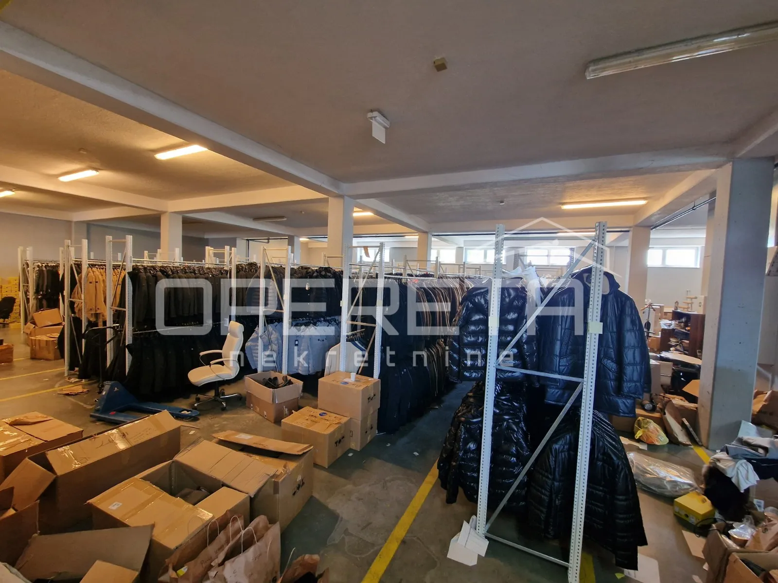 Hala - skladište, lift, parkiralište i uredske prostorije – Jankomir - cover