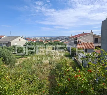 Građevinsko zemljište na atraktivnoj lokaciji 1541 m2, M1 zona,Solin - cover