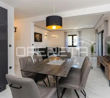 Dvodobni stan+ studio apartman, Srima, 50m od mora! - cover