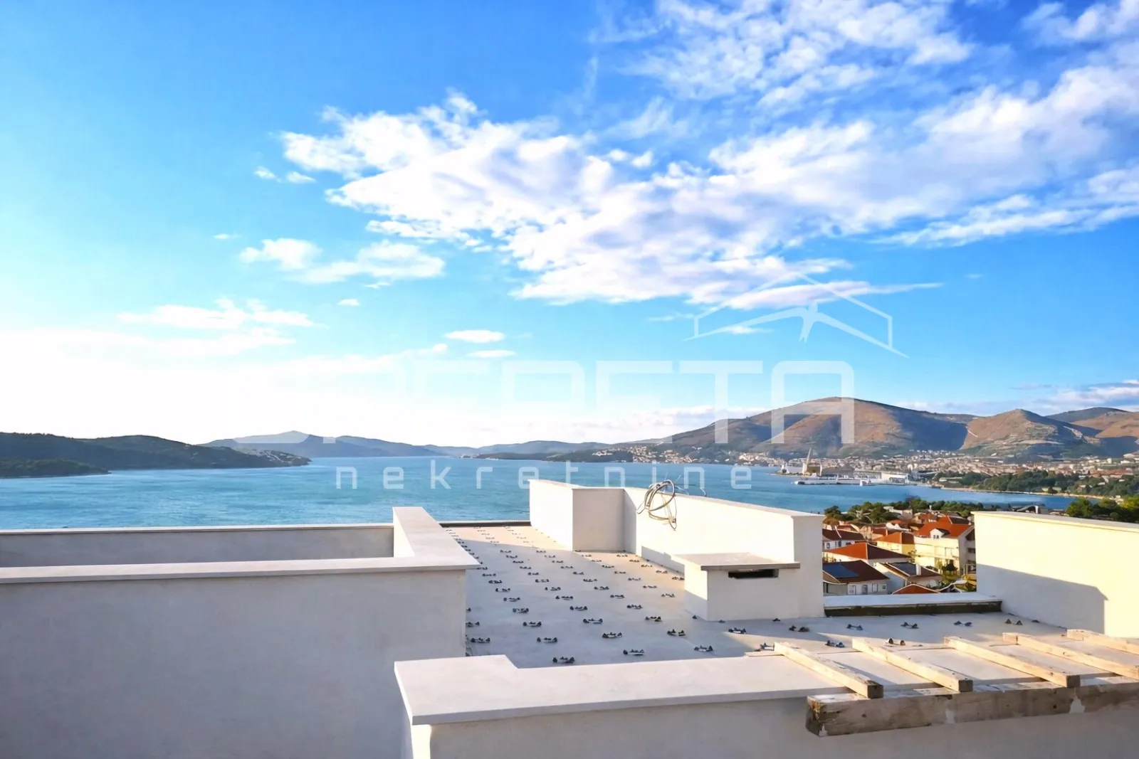 Penthouse - s panoramskim pogledom na more – Okrug Gornji/Čiovo - cover