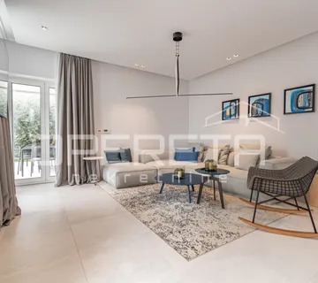 Prodaja, Kuća, Funtana, Dalmatinska , Samostojeća, 215m2 - cover