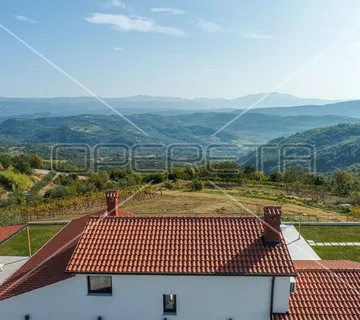 Vila na unikatnoj poziciji s neviđenim pogledom, Vrh (Istra) - cover