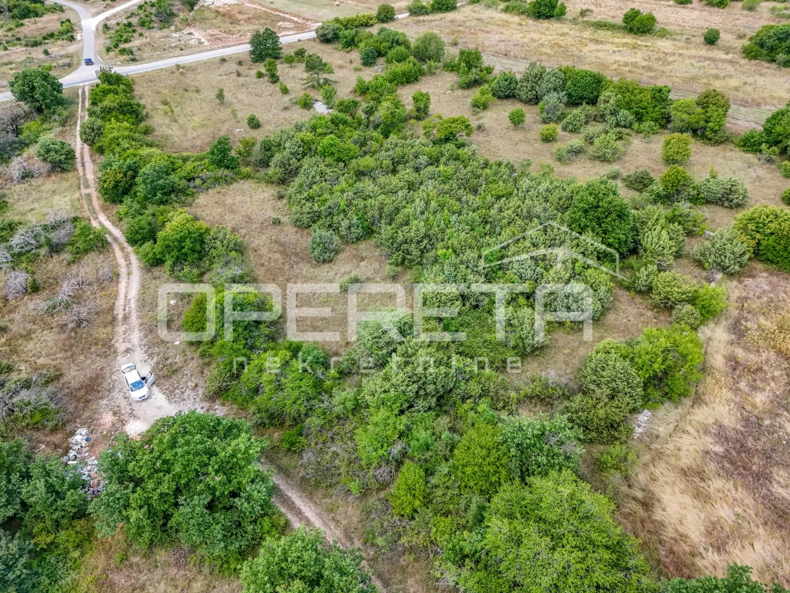 Poljoprivredno zemljište 3.884 m² – okolica Svetvinčenta (Blizu urbanizirane zon - cover