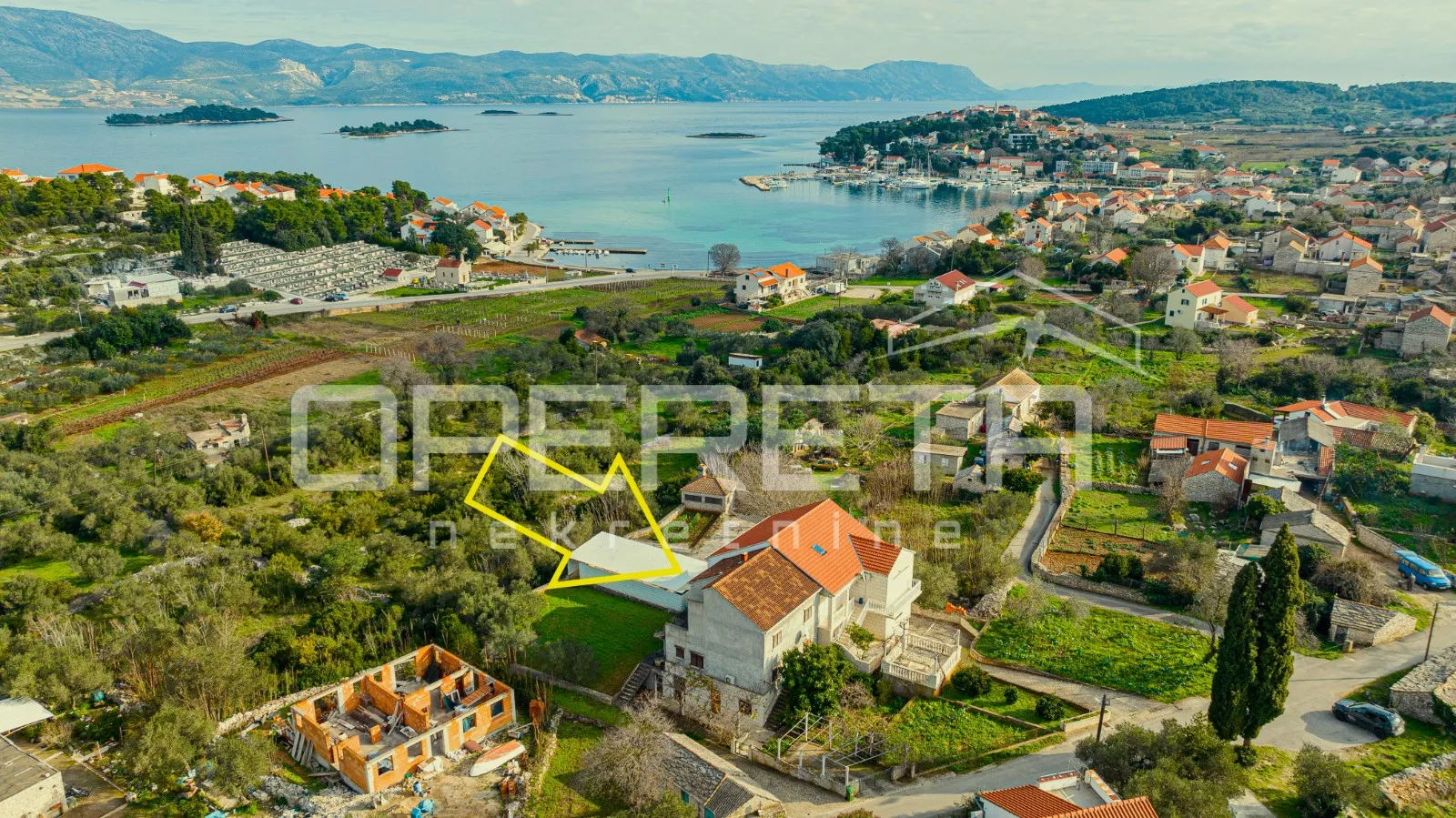 Kuća na atraktivnoj lokaciji, 240 m2, Lumbarda, otok Korčula - cover
