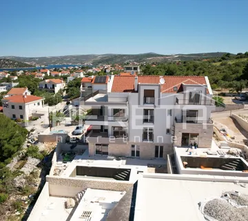 Novogradnja u Stivašnici, stan s tri terase i pogledom na more, 146 m2 - Stivašnica, Rogoznica