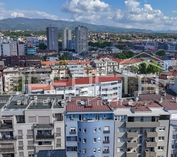 TRAŽENA LOKACIJA! KVALITETNA GRADNJA! - cover