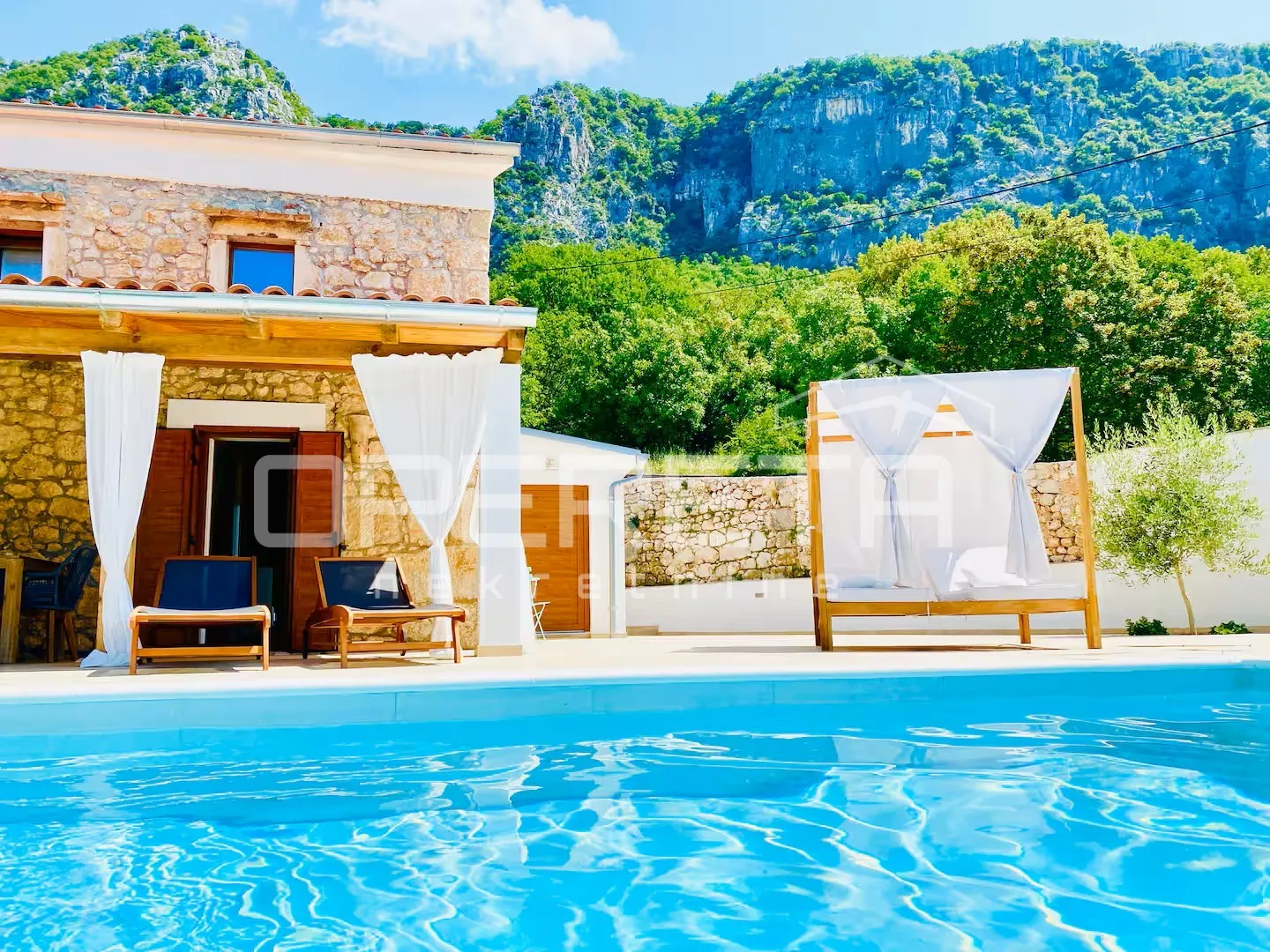Luksuzna kamena vila u mediteranskom stilu – grijani bazen, terasa, priroda i po - cover