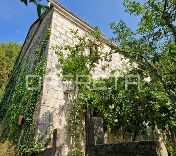 Kuća s potencijalom u Vignju, Pelješac - cover