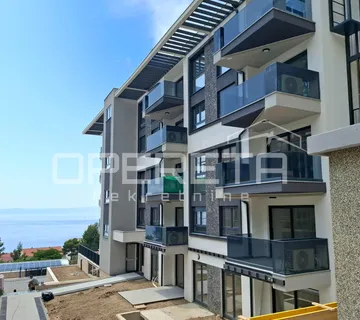Makarska: Nova dimenzija luksuza s pogledom na more - cover