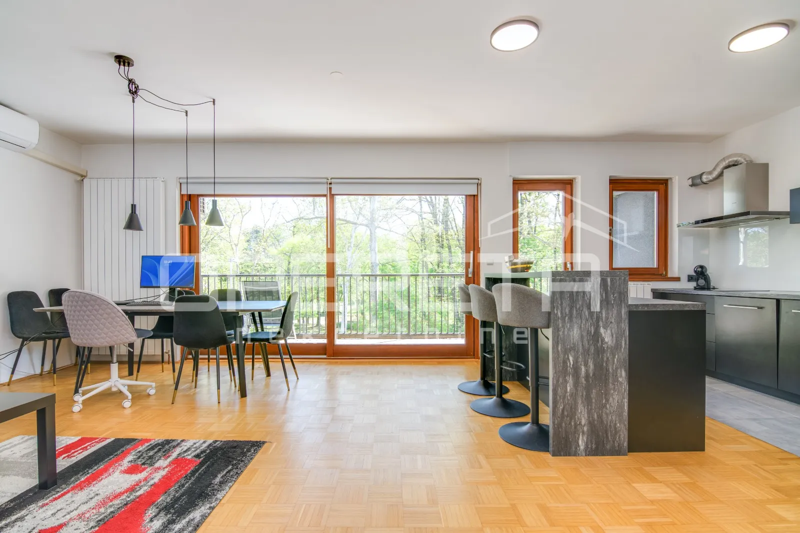 Prodaja prekrasnog obiteljskog 4-sobnog stana površine 109 m2 uz Park Maksimir - cover